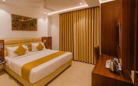 Hotel Ten Square - 5 Minutes From The Taj Mahal